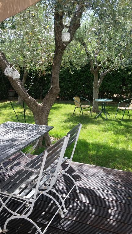 Il Giardino Del Te Hotel Barletta Bagian luar foto