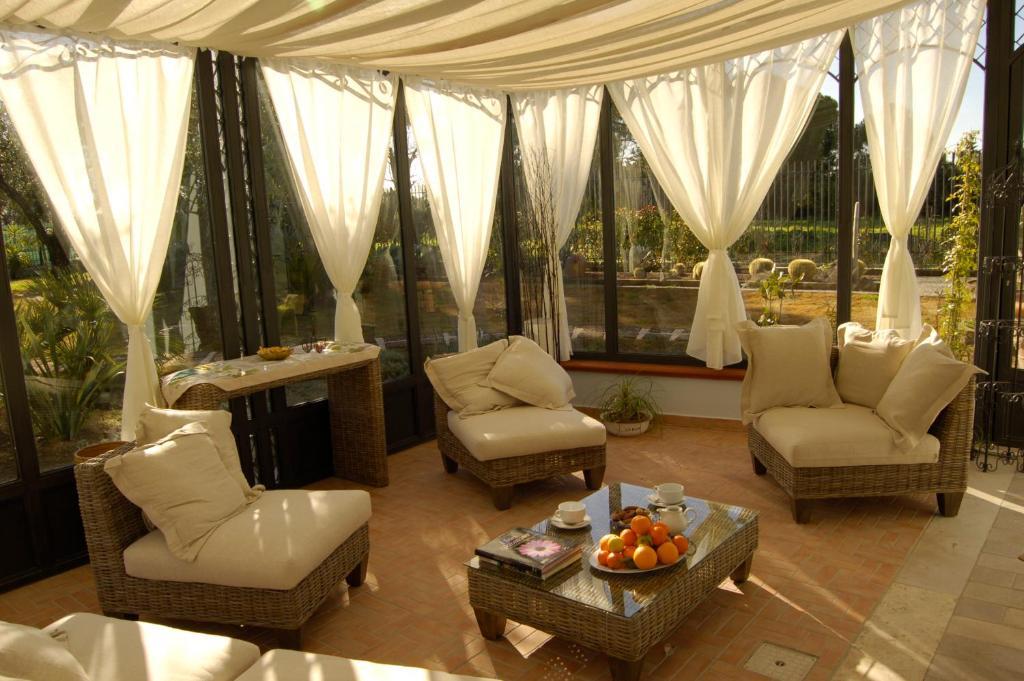 Il Giardino Del Te Hotel Barletta Bagian luar foto