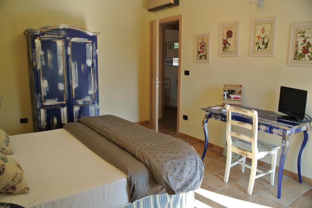Il Giardino Del Te Hotel Barletta Bagian luar foto